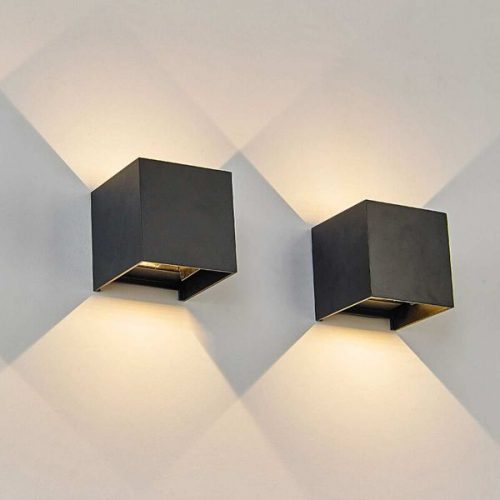 Zidna LED lampa